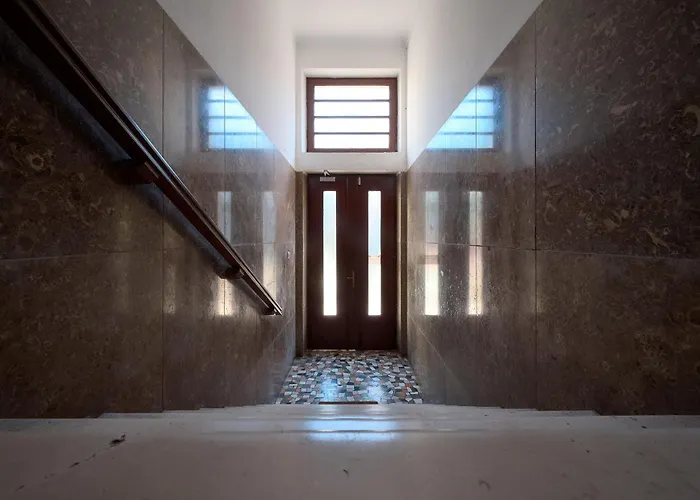 公寓 Elegantan 斯普利特