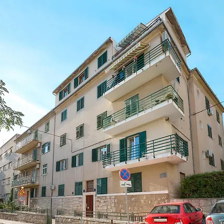Elegantan Apartment *