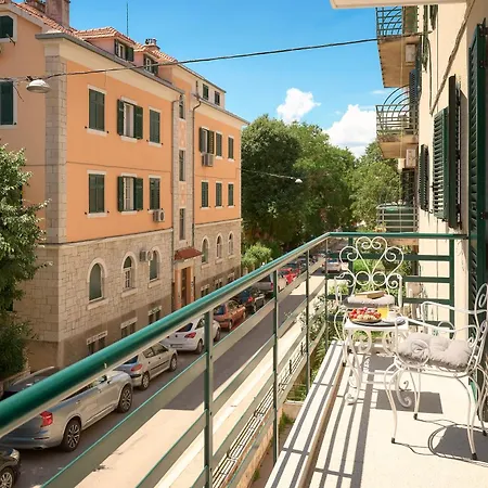Elegantan Apartment Split