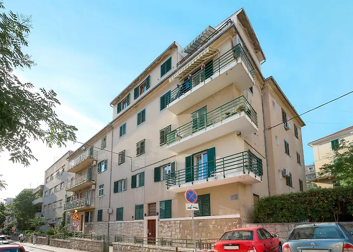 Elegantan Apartman *